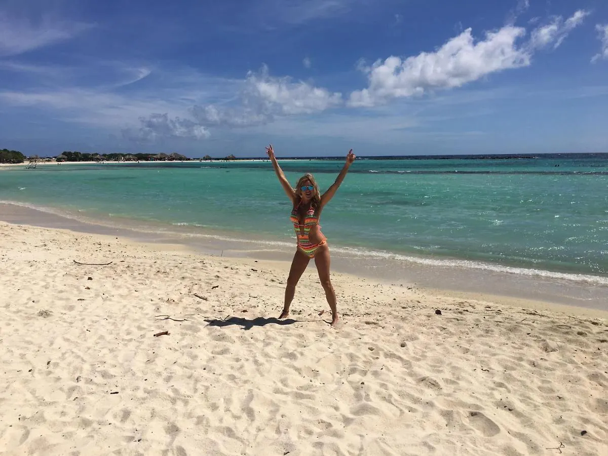 Yoyita Suites Aruba Villa شاطئ بالم أروبا