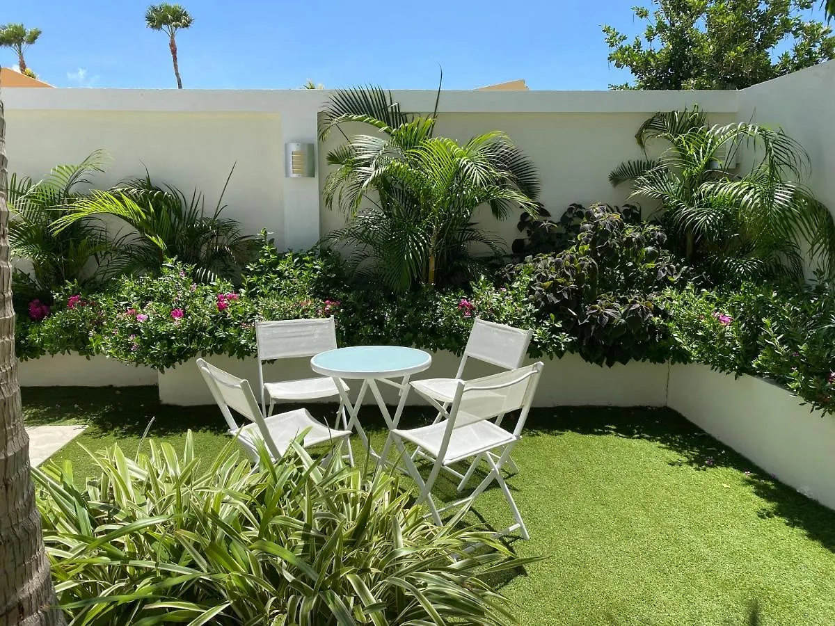 Yoyita Suites Aruba Villa Palm Beach Hotel